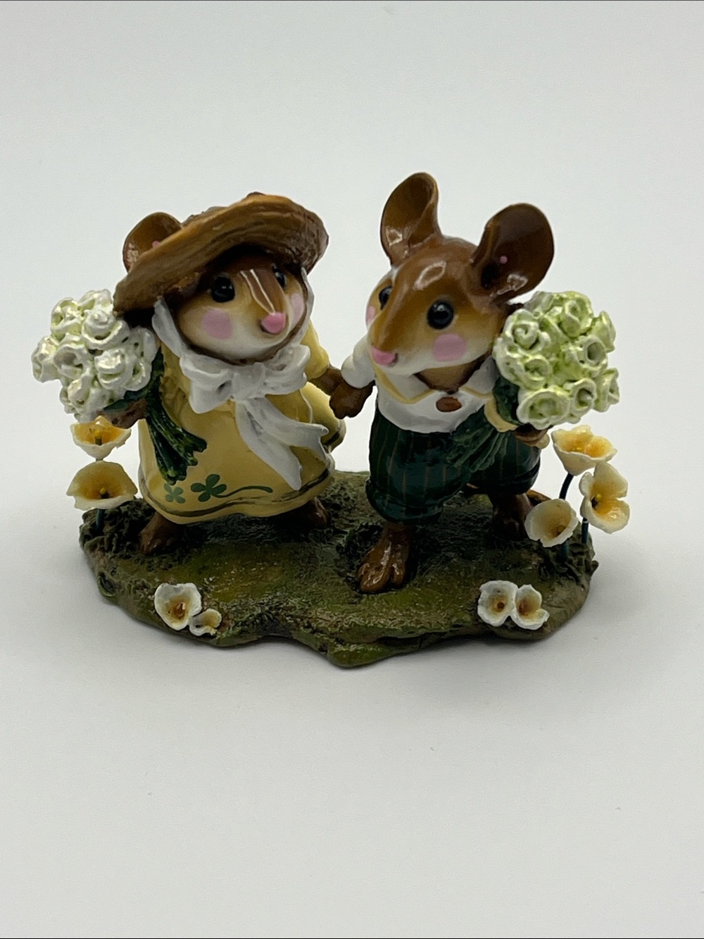 2004 Wee Forest Folk LTD-08 Strolling through the Seasons mint condition
